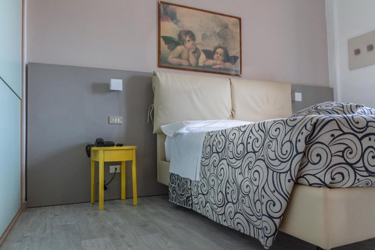 Hotel Boston Cesenatico Εξωτερικό φωτογραφία